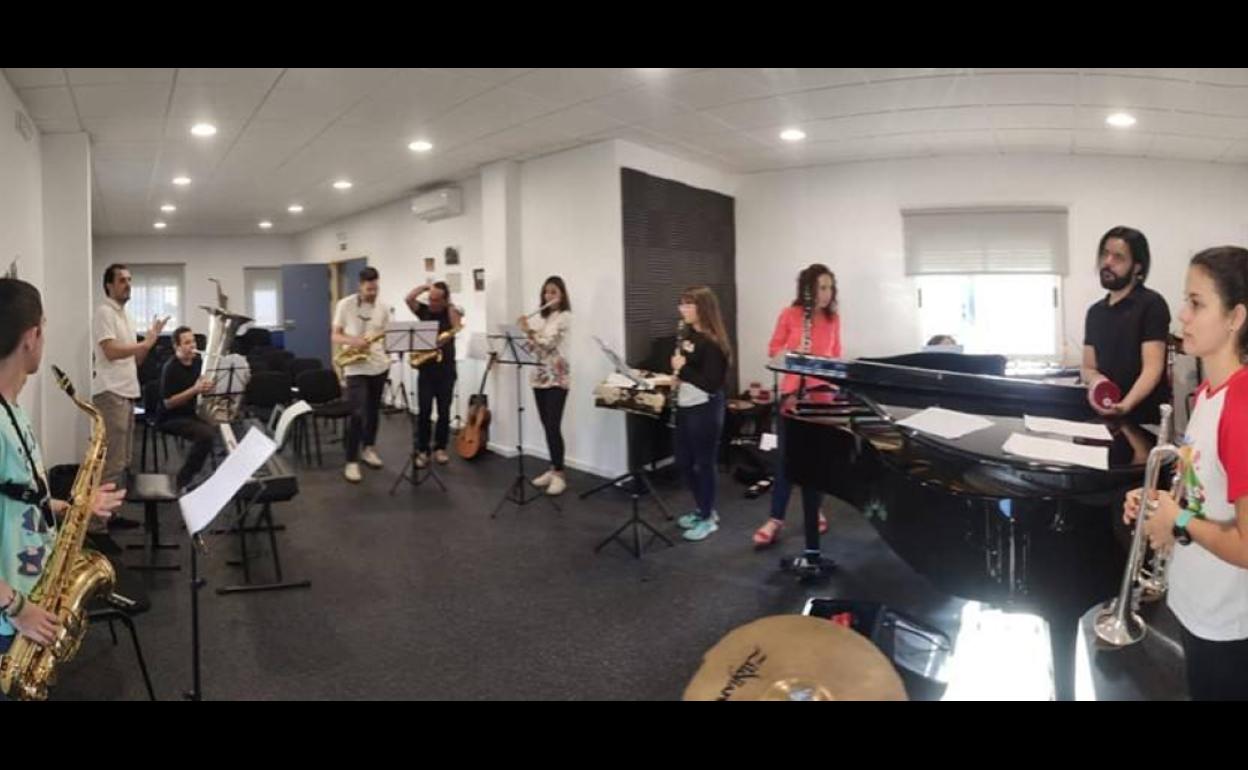 Vuelven las clases presenciales a la Escuela Municipal de Música