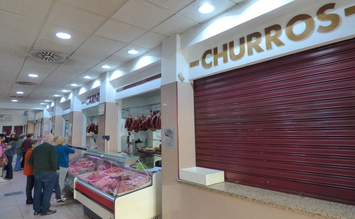 El Ayuntamiento saca a licitación la concesión de la churrería del mercado de abastos