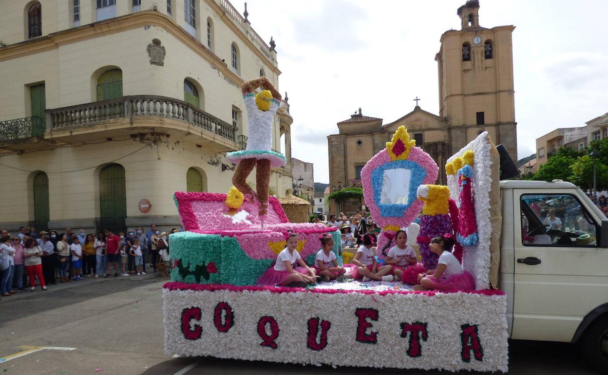 'Coqueta' gana el concurso de carrozas de la romería de San Isidro,