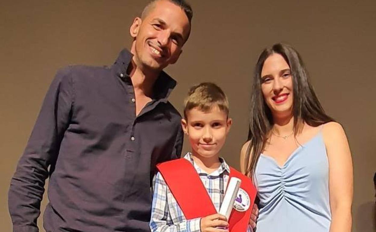 Antonio Gallego, alumno del Colegio Tena Artigas, galardonado con uno de los Premios Extraordinarios de Educación Primaria