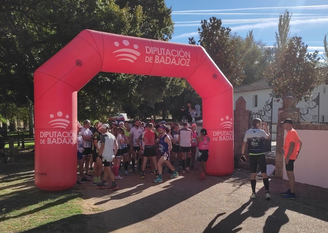 Salida de la carrera 23,5 K desde el Santuariao de Belén en Cabeza del Buey. 