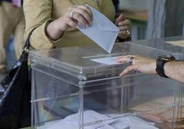 Imagen de una mesa electoral.