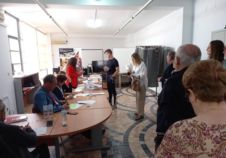 El PSOE revalida su mayoría absoluta con 7 concejales, el PP consigue 5 ediles y Unidas por Castuera entra en el pleno con 1 concejal