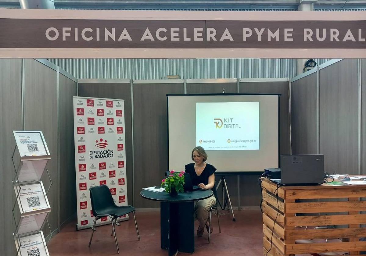 La Oficina 'Acelera Pyme Rural' de Badajoz, presente en el XXXVIII Salón del Ovino