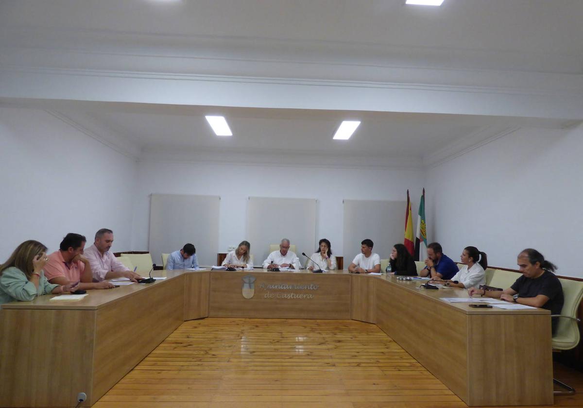 La Corporación Municipal celebró un pleno extraordinario y urgente