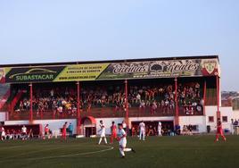 Campo de fútbol Manuel Ruiz de Castuera.