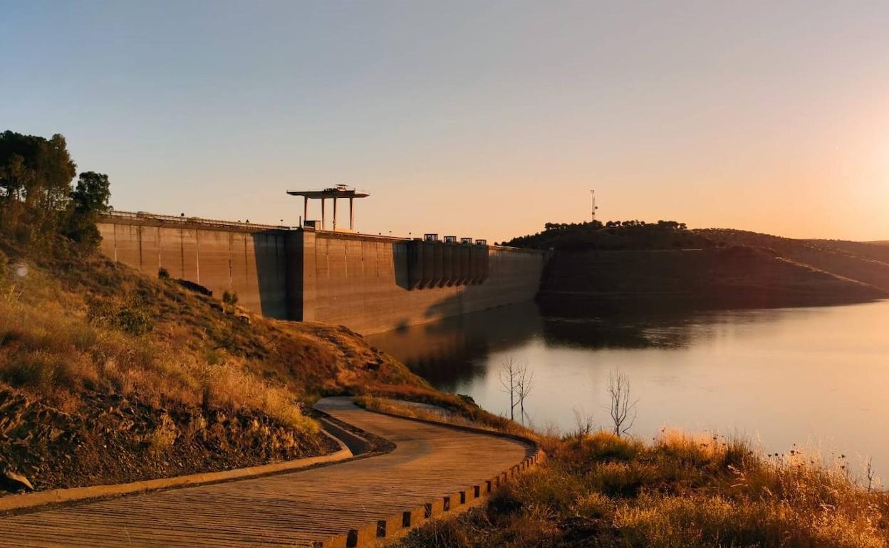 Presa de La Serena 