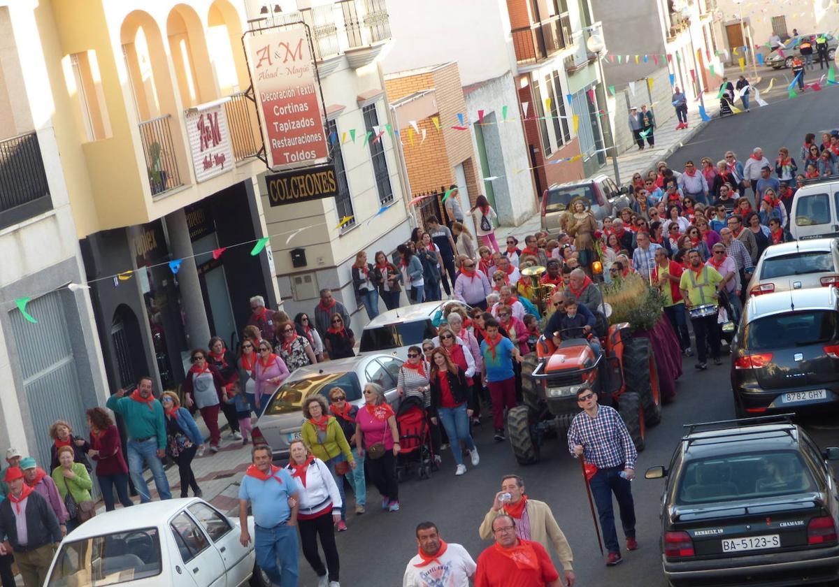 El Ayuntamiento pondrá un autobús para la «traída de San Isidro»