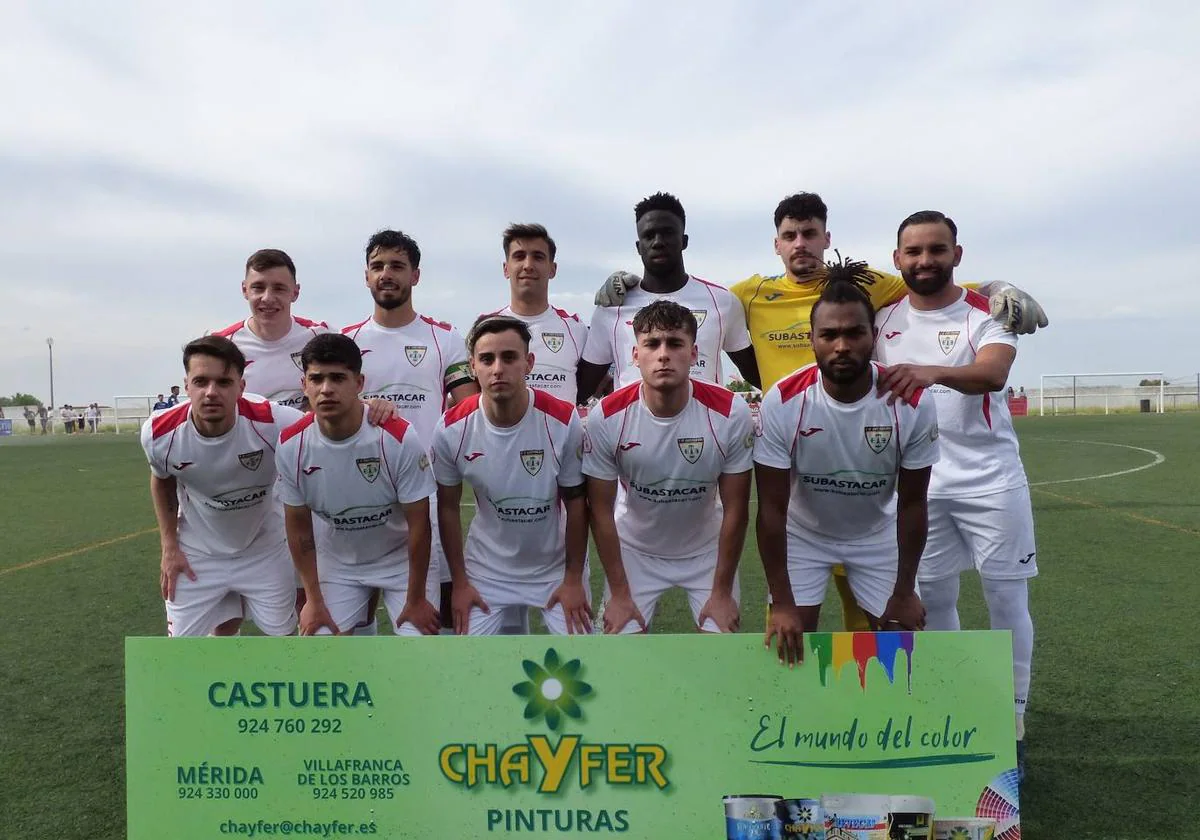 Once inicial del CD Castuera en el último partido de la temporada.