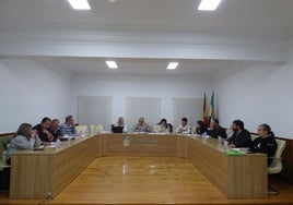 Imagen de la última sesión de pleno de la Corporación Municipal de Castuera.
