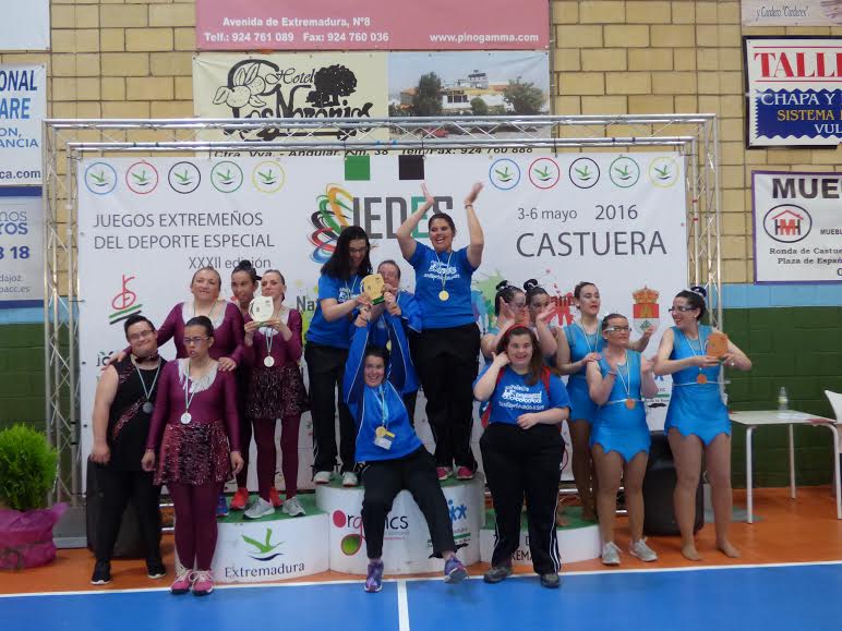 Podiúm de gimnasia rítmica. 