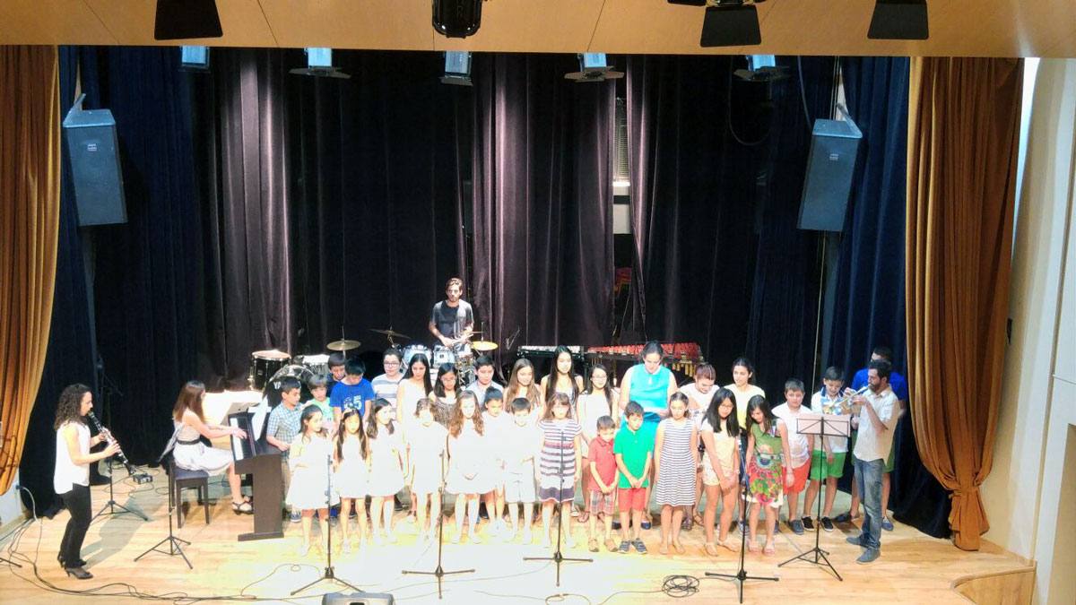 La Escuela Municipal de Música celebró el fin de curso con un concierto