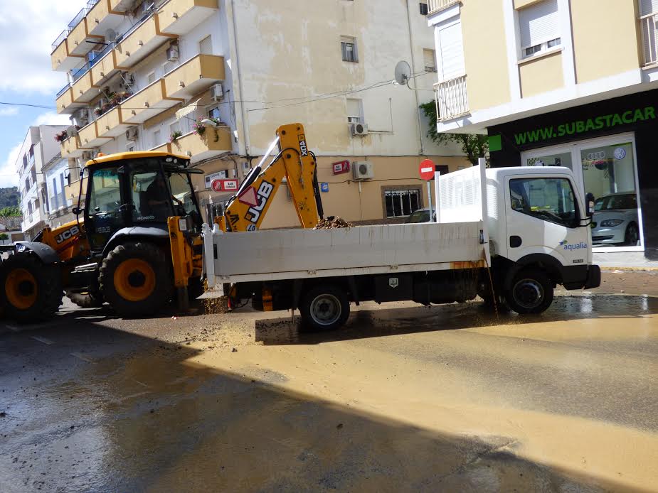 Aqualia anuncia un corte de suministro de agua en Castuera el próximo lunes