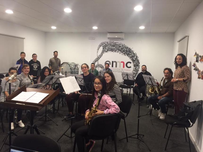 La Escuela y la Banda Municipal de Música programan conciertos y audiciones por Santa Cecilia