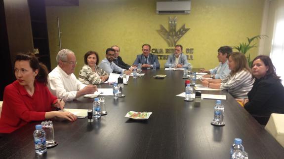 Caja Rural de Extremadura y los Grupos de Acción Local de la provincia de Badajoz de REDEX firman un convenio para el apoyo financiero al desarrollo ru
