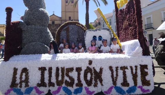 'La Ilusión vive' ganó el concurso de carrozas de romería de San Isidro 2018