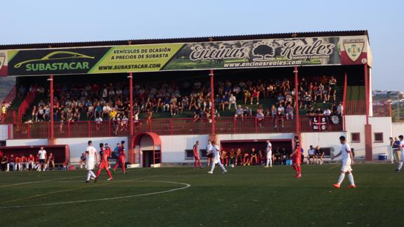 El CD Castuera juega hoy domingo su primer partido como local ante el Azuaga