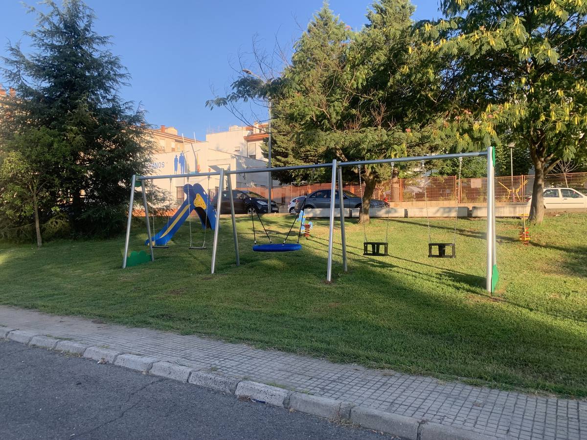 Nuevo parque infantil frente a la Estación de Autobuses