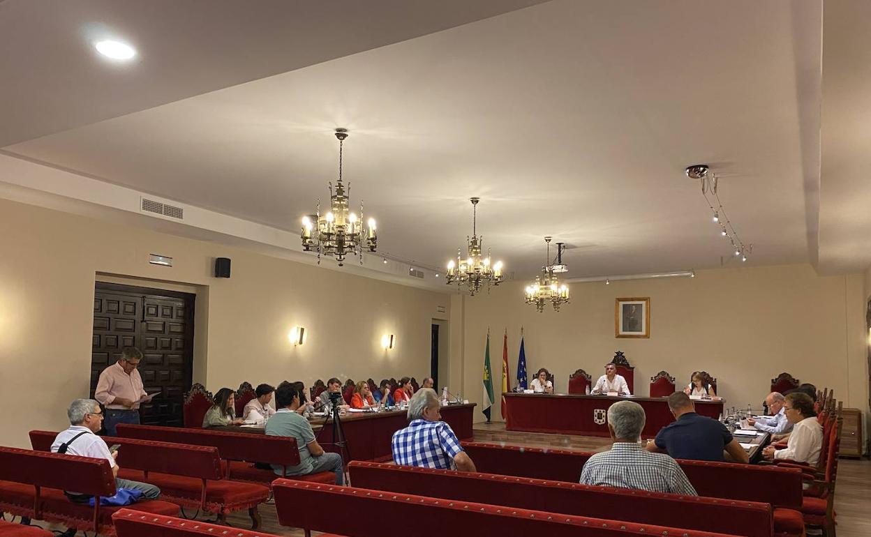 Sesión plenaria celebrada el pasado lunes en el Ayuntamiento de Coria. 