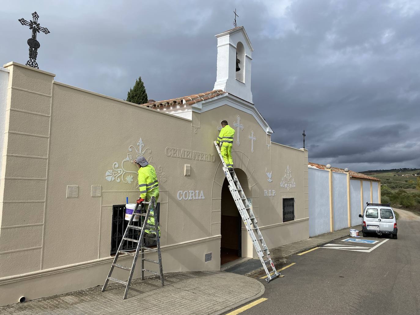 El cementerio amplía su horario con motivo de la festividad de Todos los Santos