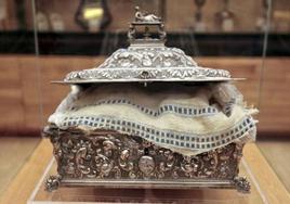 Mantel de la Sagrada Cena en la Catedral de Coria.