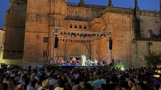 Finaliza el Festival de Teatro con gran éxito de participación y comienzan los preparativos del Festival Internacional de Guitarra