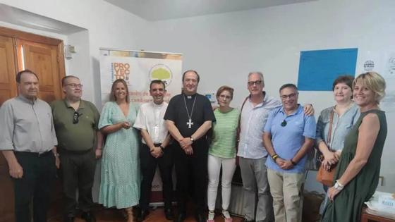 Visita de los obispos de Coria-Cáceres y Plasencia a las instalaciones de Proyecto Hombre en Cáceres