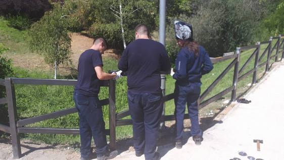 Instalan vallado interno en el parque de Cadenetas de Coria