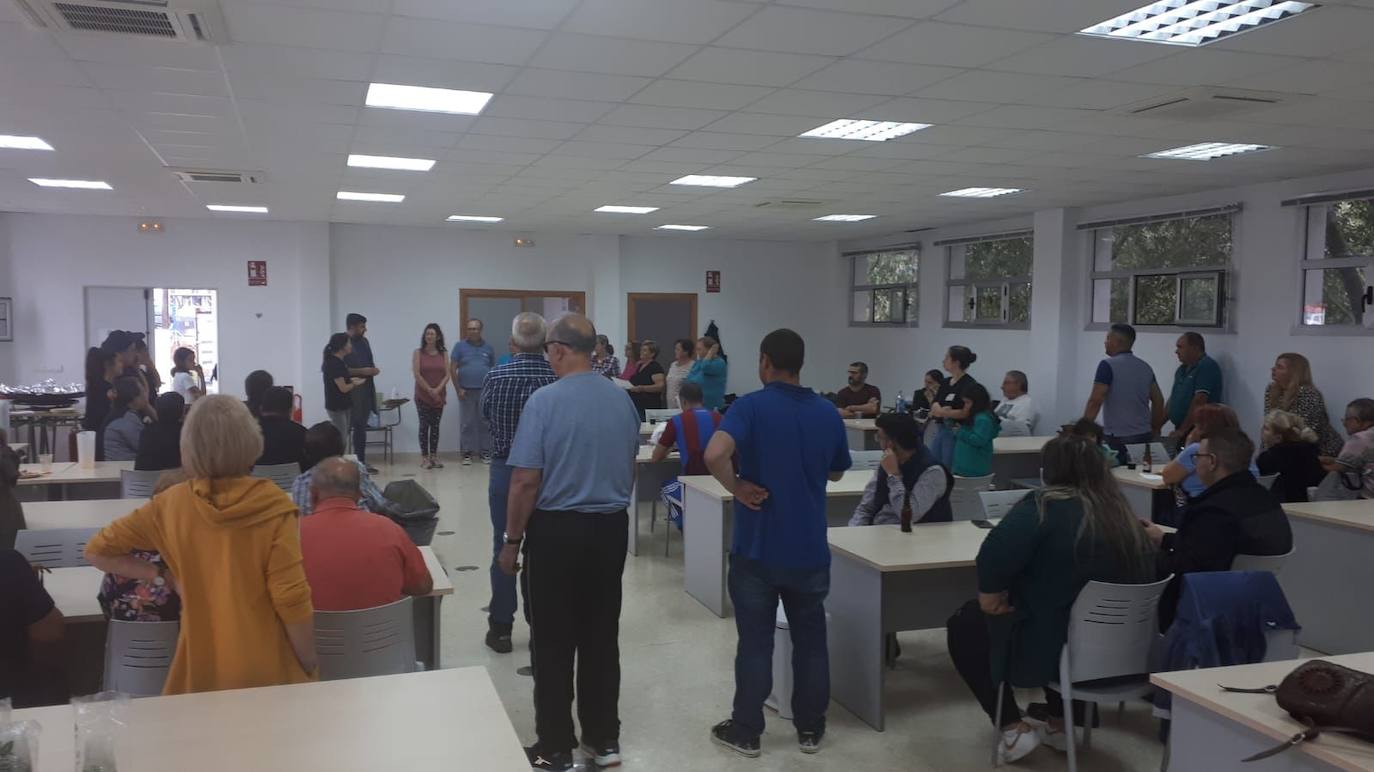 Recogen más de 50 kilos de basuraleza del río Alagón