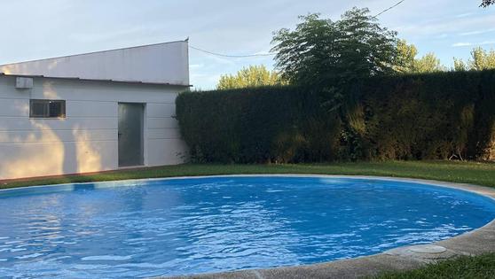 Sale a licitación la contratación de las obras de reforma de las piscinas de Puebla de Argeme y Rincón del Obispo