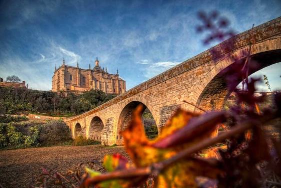 La Junta y la Diputación de Cáceres colaborarán en la ejecución de los planes del Alagón y Territorios Unesco
