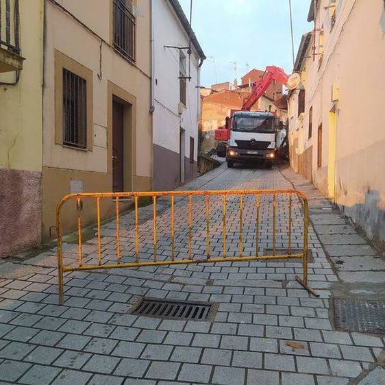 Calles Muralla y Cruz de Piedra cortadas por derribo