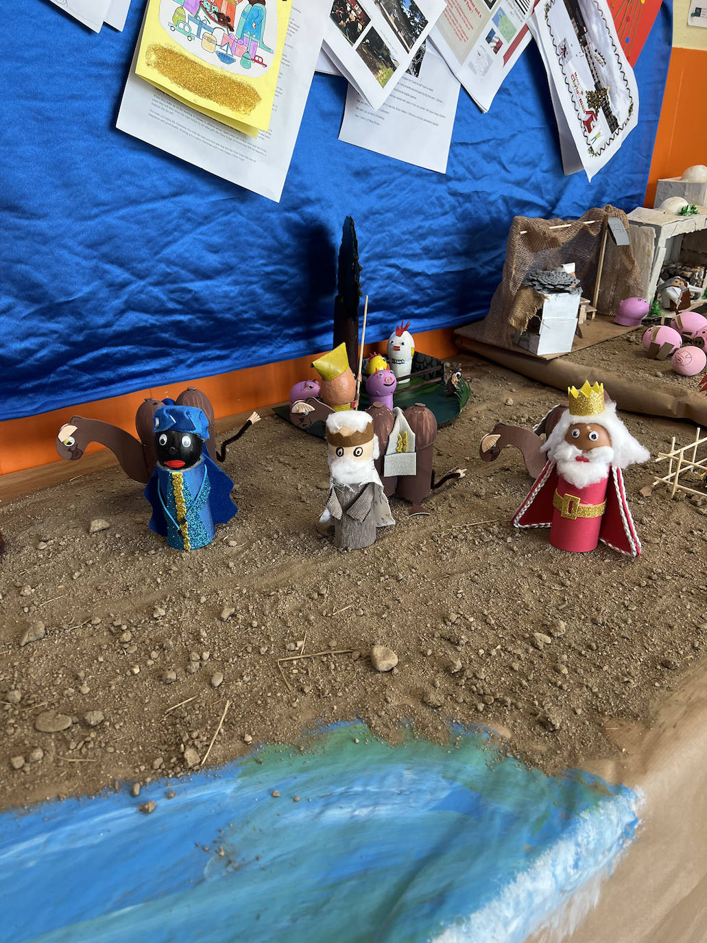 El San José Obrero de Rincón del Obispo crea un Belén con cáscaras de huevo