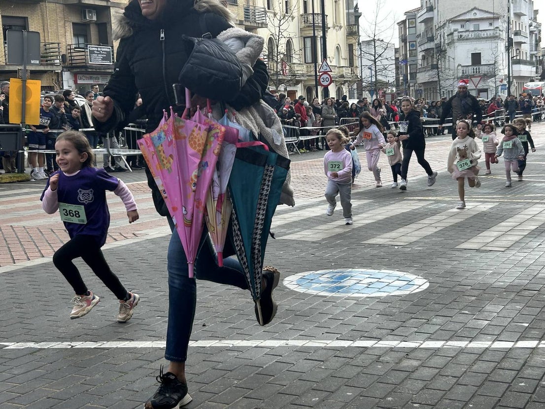 Participación masiva en la San Silvestre de Coria 2023
