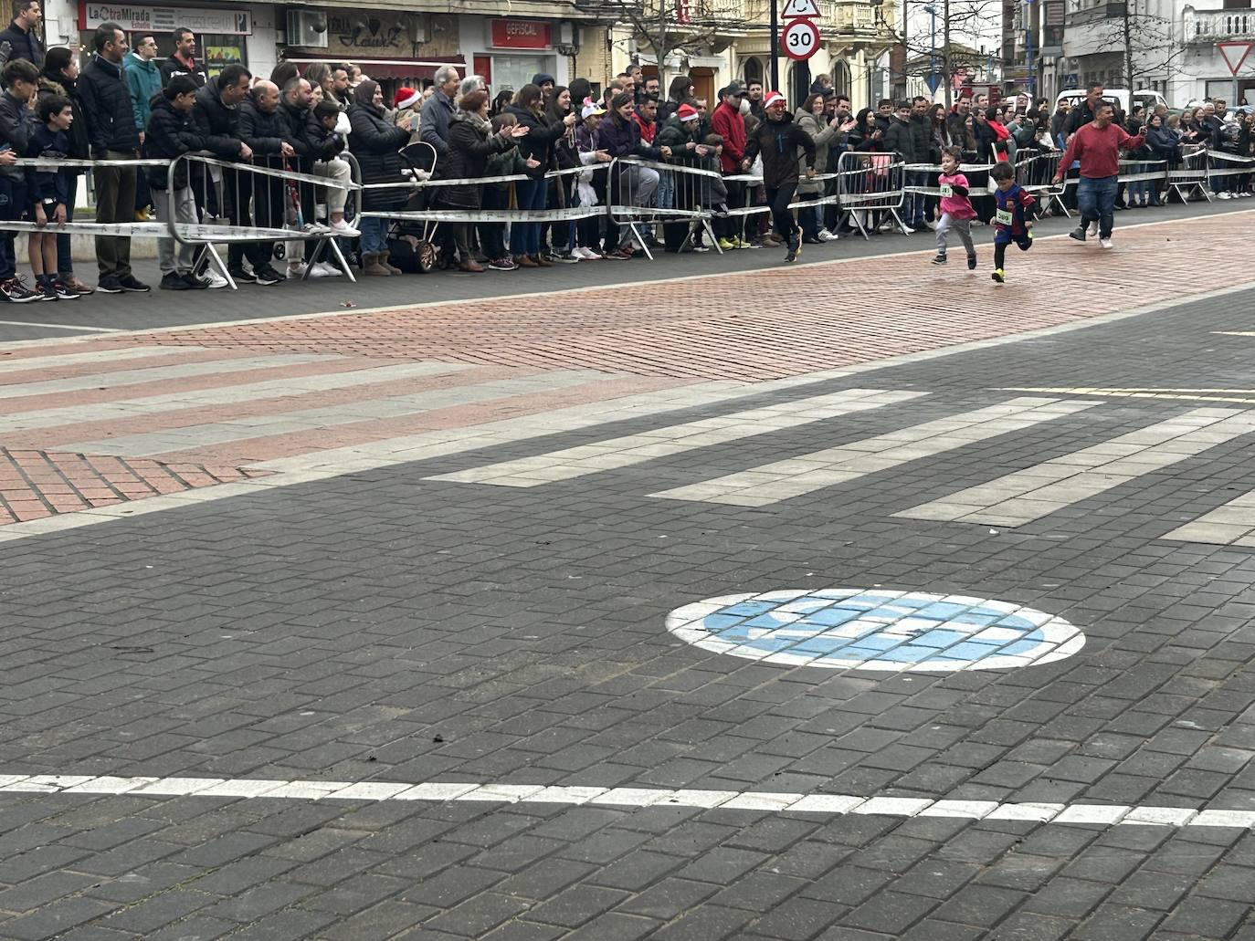 Participación masiva en la San Silvestre de Coria 2023