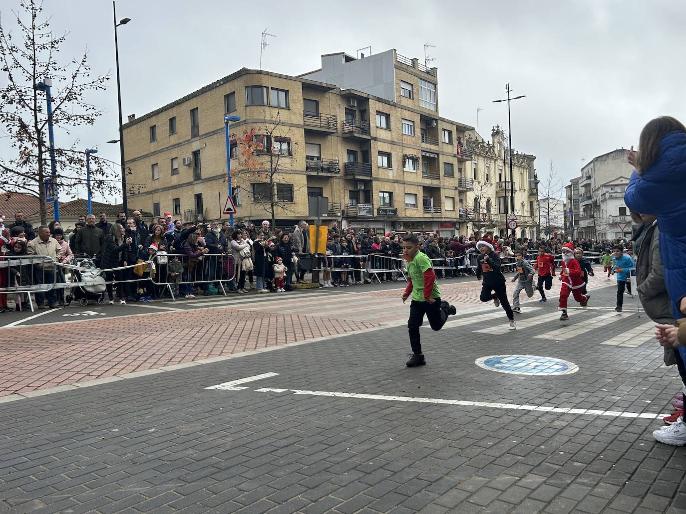 Participación masiva en la San Silvestre de Coria 2023