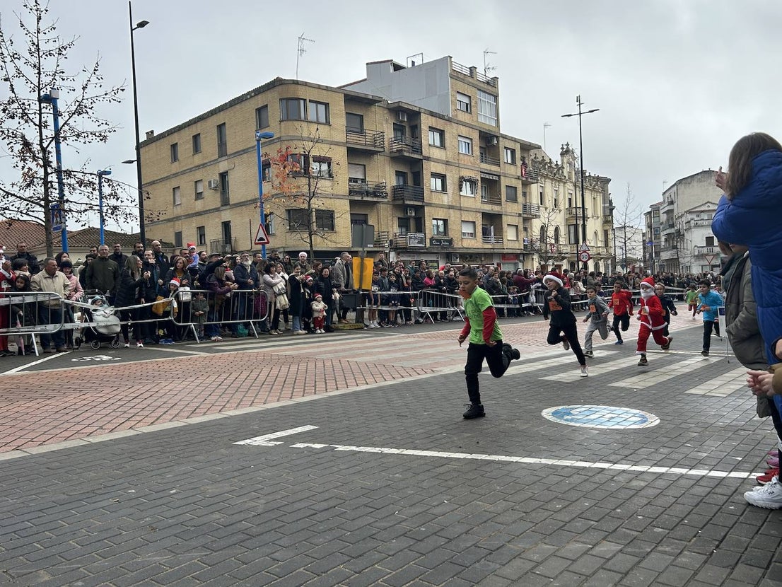 Participación masiva en la San Silvestre de Coria 2023