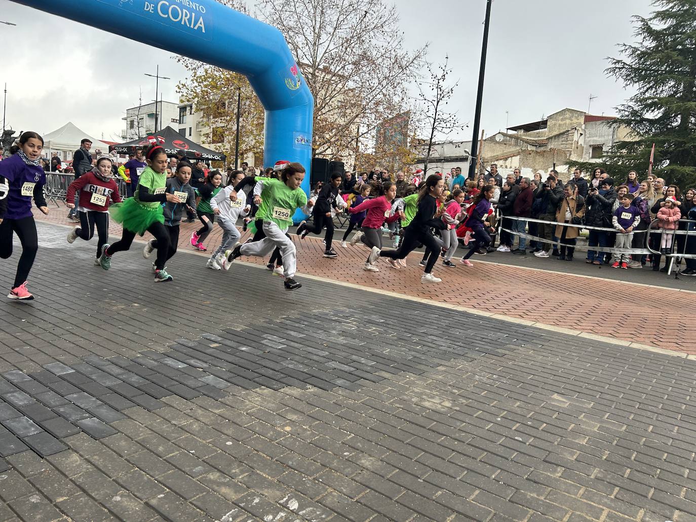 Participación masiva en la San Silvestre de Coria 2023