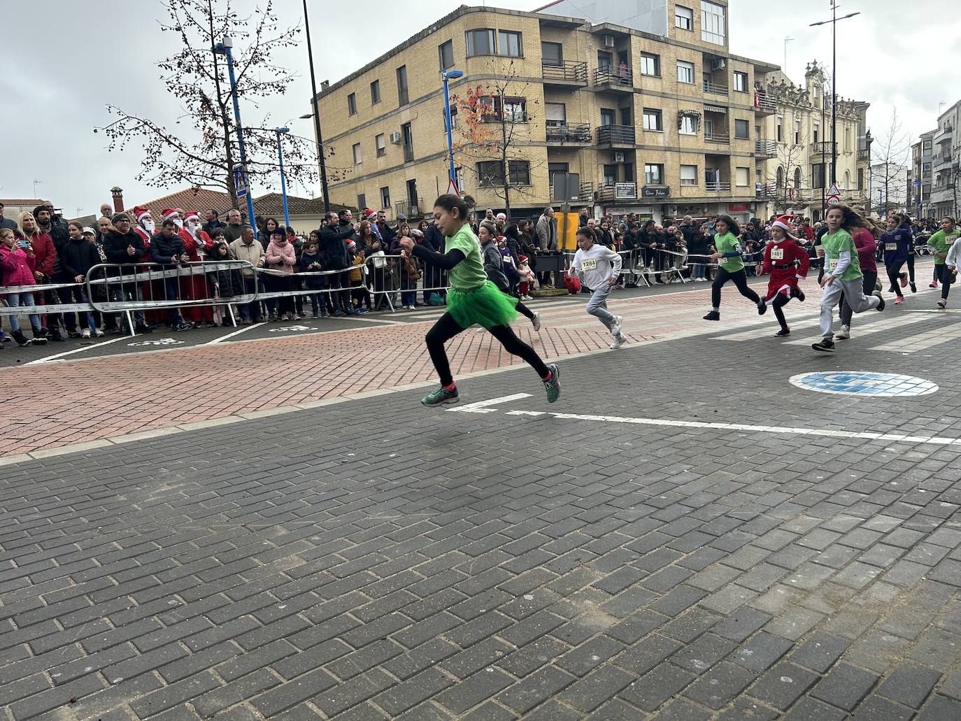 Participación masiva en la San Silvestre de Coria 2023