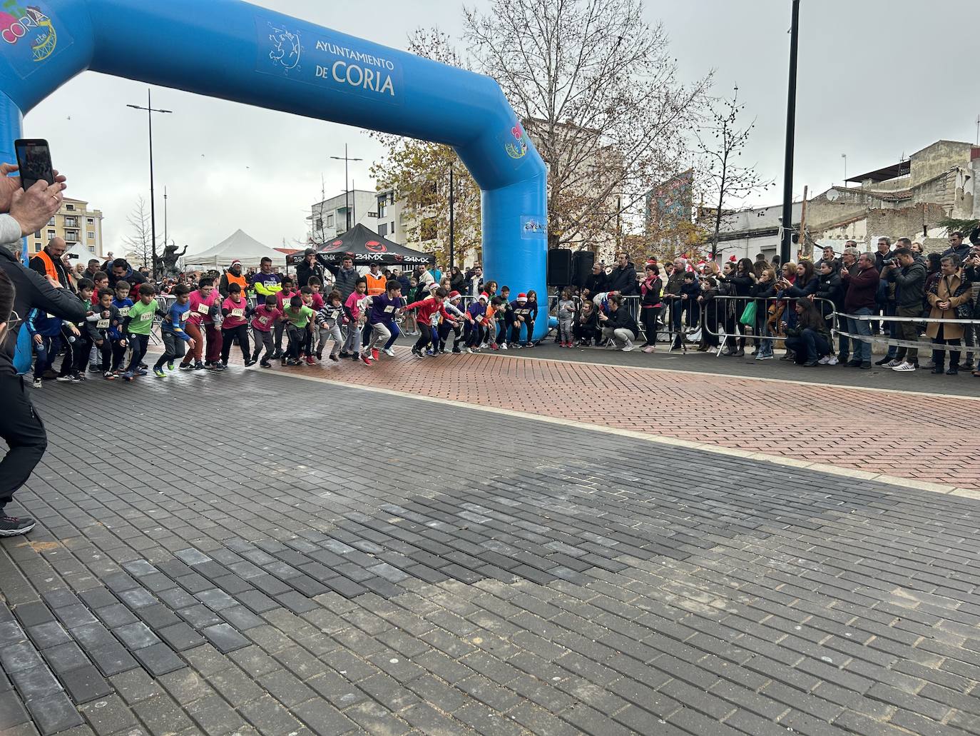 Participación masiva en la San Silvestre de Coria 2023