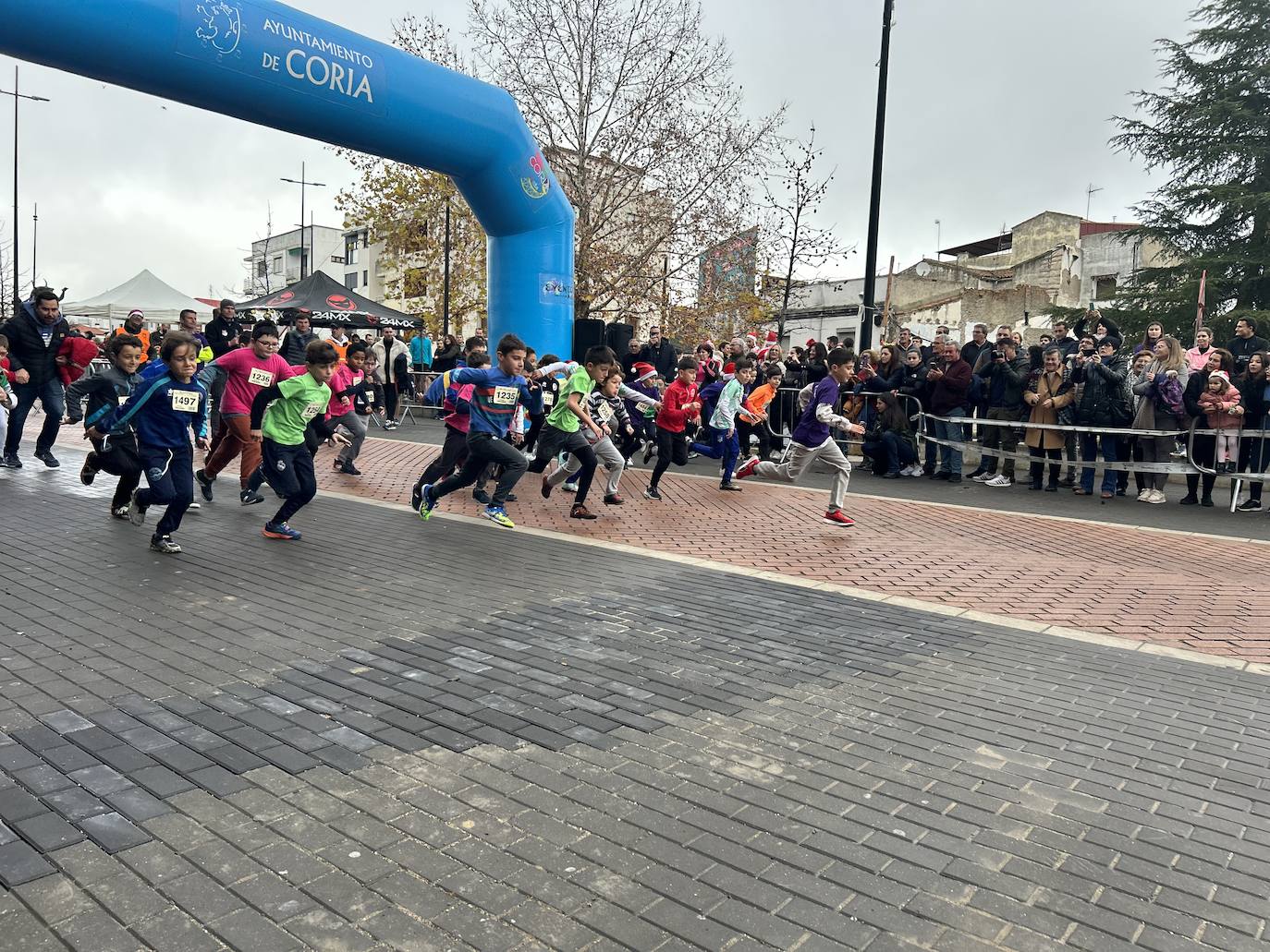 Participación masiva en la San Silvestre de Coria 2023
