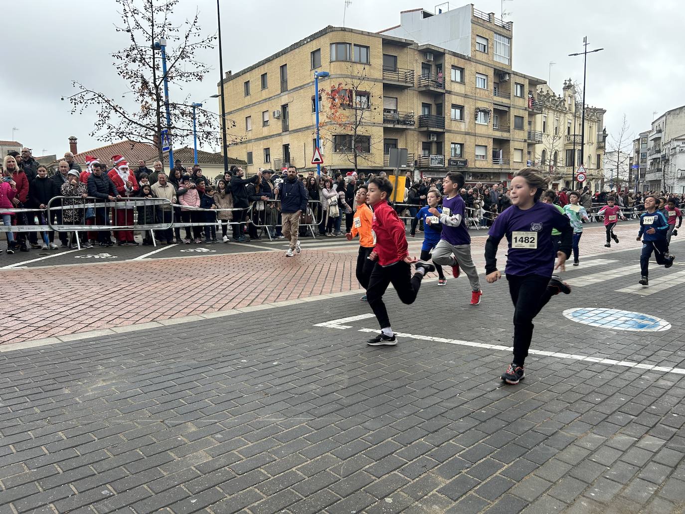 Participación masiva en la San Silvestre de Coria 2023