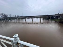 Río Alagón a su paso por Coria.