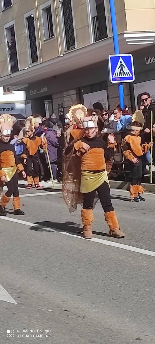 Coria finaliza el Carnaval 2024 con el esperado desfile educativo