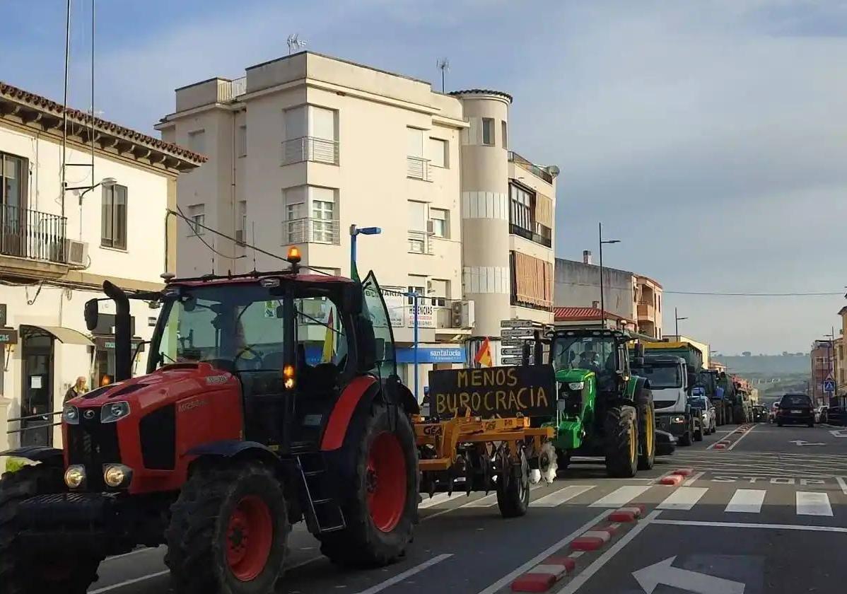 Tractores en Coria.