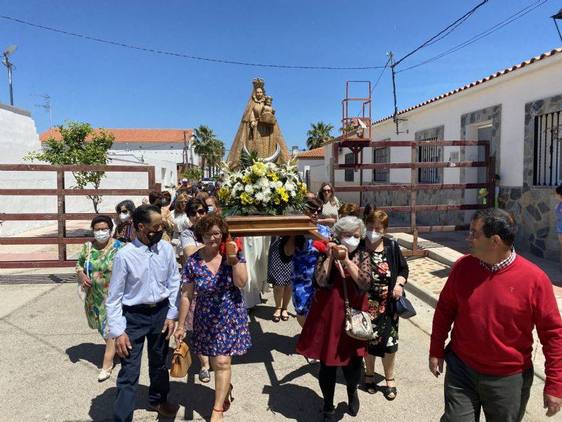 A licitación la concesión del uso privativo de dominio público de 2 barras en las fiestas Patronales de Puebla de Argeme