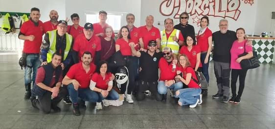 Ambientazo en la primera salida del año de la Peña Motera Esperando