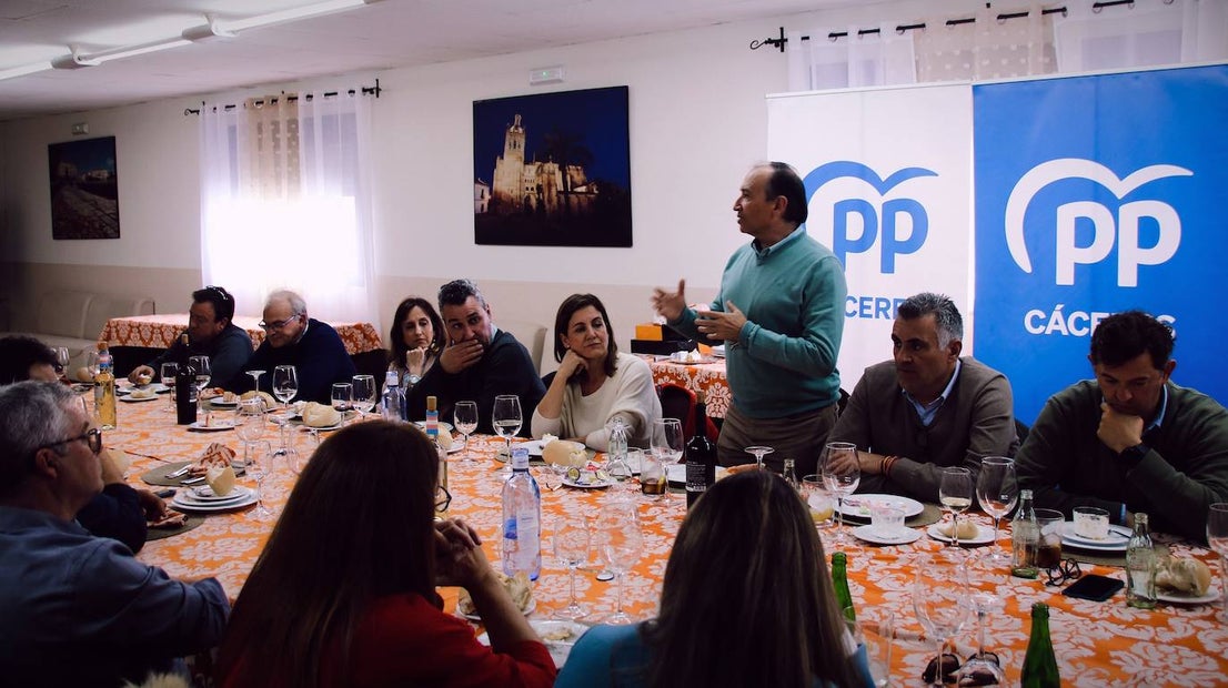 Populares de la Provincia de Cáceres se reunen en Coria para tratar temas de la zona
