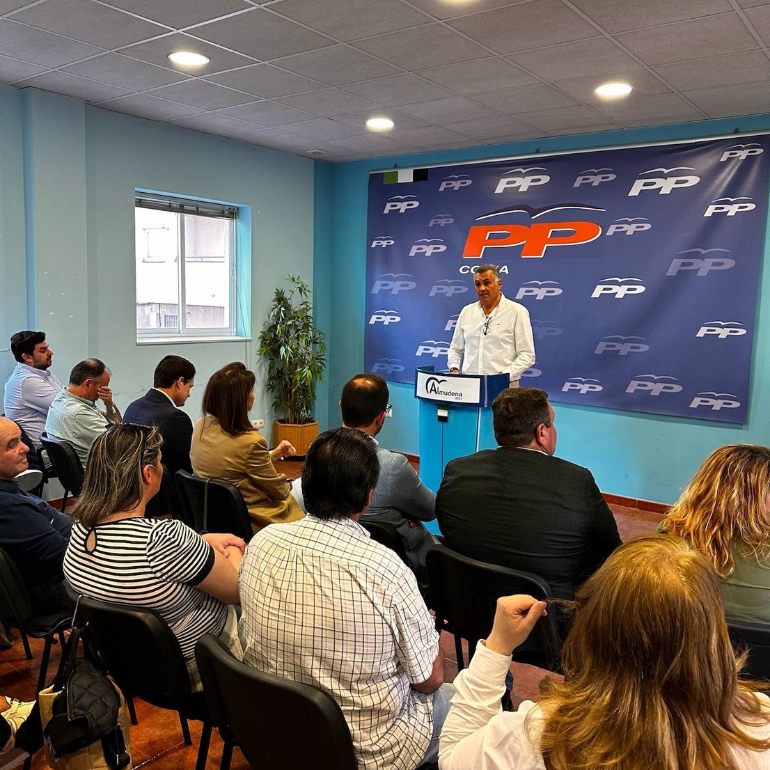 Almudena Domingo ha sido elegida como presidenta de la Junta Local del Partido Popular en Coria