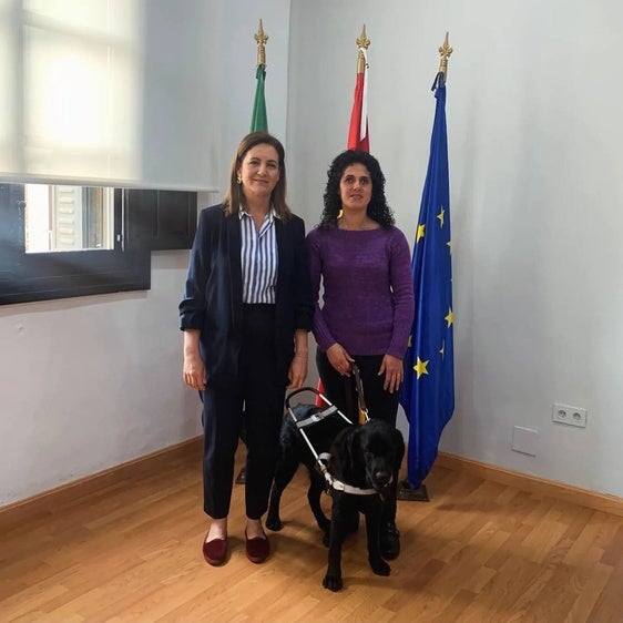 Zoltan, el primer perro guía de Coria
